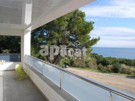 Houses (detached house), 400 m², almost new
