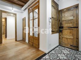 Flat, 131.00 m², near bus and train, Calle dels Mirallers