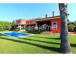 Detached house, 694.00 m², almost new