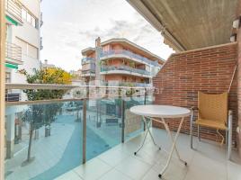 Apartament, 85.00 m², almost new, Calle de València