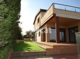 New home - Houses in, 286 m², new