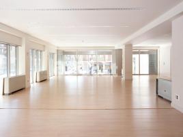 For rent office, 960.00 m², near bus and train, Calle Lepanto