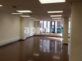 For rent office, 412.00 m², close to bus and metro, Calle Compte Urgell