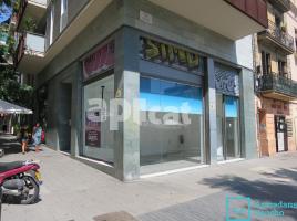For rent business premises, 90.00 m², almost new, Calle Vallespir, 130-132