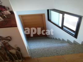 Houses (villa / tower), 200.00 m², almost new