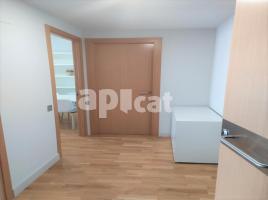 Flat, 106.00 m², near bus and train, almost new, Calle Francesc Boix i Campo