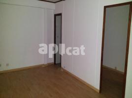 For rent office, 35.00 m², near bus and train, Calle de Girona