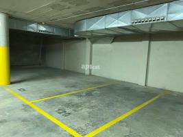 Plaza de aparcamiento, 180.00 m²