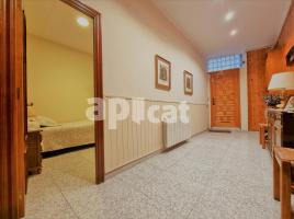 Houses (terraced house), 222.00 m², near bus and train, Calle CABRERA, 56