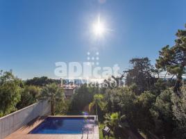 Houses (villa / tower), 439.00 m², almost new