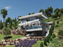 Houses (villa / tower), 363.00 m², new, Calle camp de tir, 1