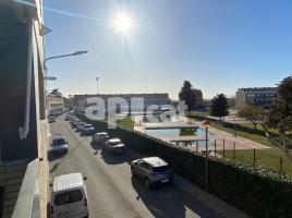 Flat, 95.00 m², almost new, Calle Sudanell