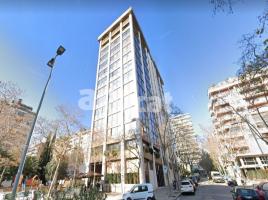 For rent office, 300.00 m², Calle de Pedro i Pons