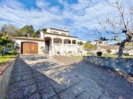 Houses (villa / tower), 293.00 m², almost new