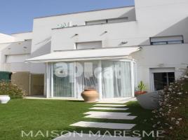 Houses (terraced house), 243.00 m², almost new, Calle ZONA MISERICORDIA, S/N