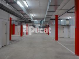 For rent parking, 8.00 m², Calle de Pi i Margall