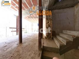 Property Vertical, 230.00 m², almost new, Calle Major