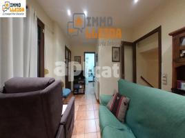 Houses (terraced house), 544.00 m², near bus and train, Calle la Font