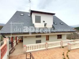 Houses (detached house), 401 m², almost new