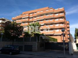Pis, 131.00 m², 九成新, Calle de Tarragona